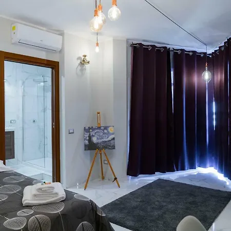 Suites De Luxe 3* Napoli