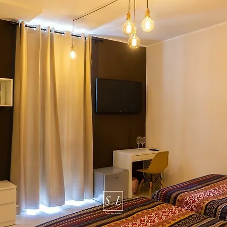 Suites De Luxe 3*